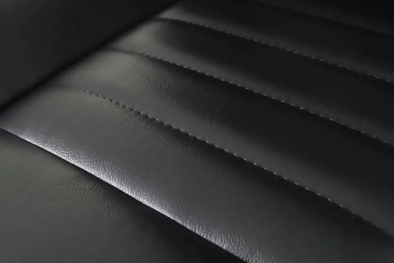 Cruiser Classic Universal Bucket Seats - Black thumbnail 11